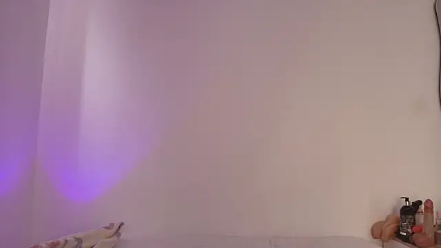 jesiicarabiit11's Live Chat Room