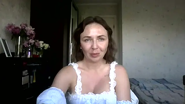 Phòng Chat Trực Tiếp AngelinaLove28