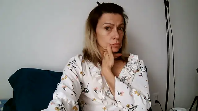 anechka1 – live chatrum