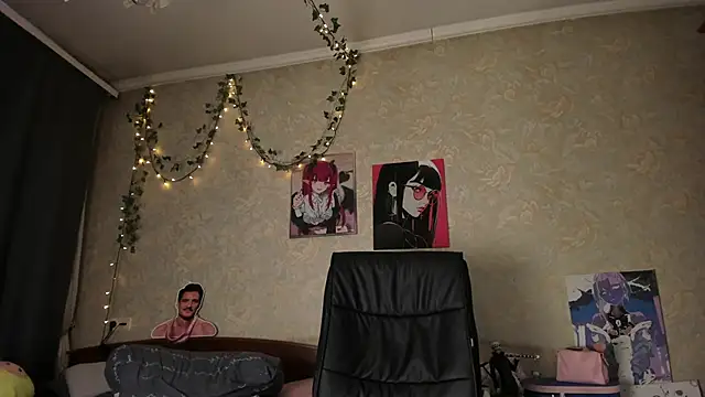 Love_is_Lola Adlı Modelin Canlı Sohbet Odası