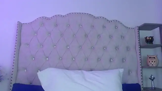 Živá chatovací místnost Abril_Squirt