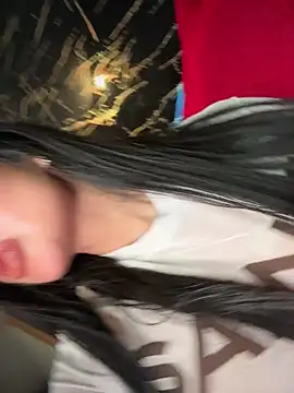 Alexandra_duque Adlı Modelin Canlı Sohbet Odası