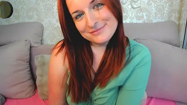 curvynovan Live chat-huone
