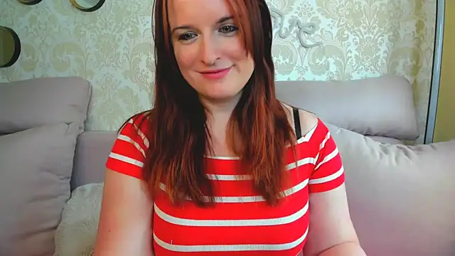 Chat soba uživo modela curvynova