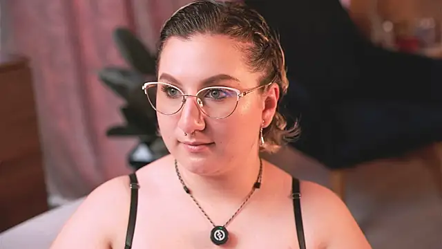 Chat soba uživo modela Ximenna_Cruz