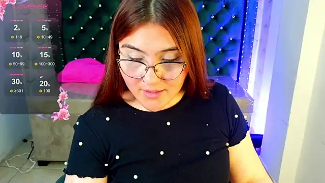 Živá chatovací místnost conniejames_m
