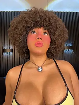 kendall_coxx's Live Chat Room