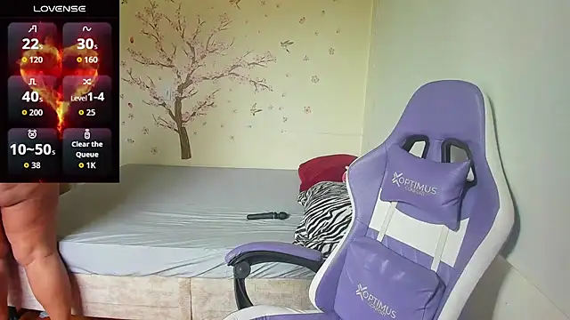 Chat soba uživo modela NayaraHinny