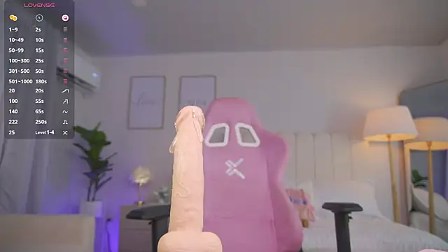 Živá chatovací místnost Cristall_Bunny