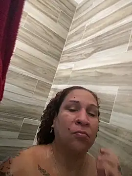 Chatroom en direct de ladycreamypr2
