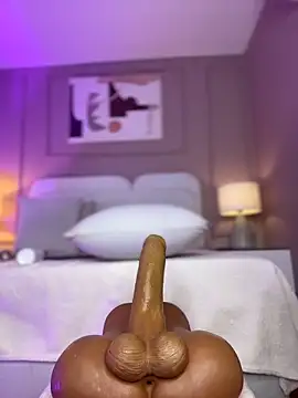 aria_greco Adlı Modelin Canlı Sohbet Odası