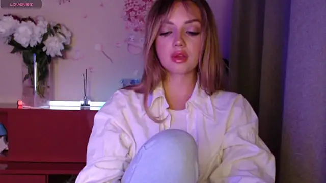 -Stephanie-'s Live Chat Room