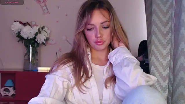 -Stephanie-: онлайн-чат
