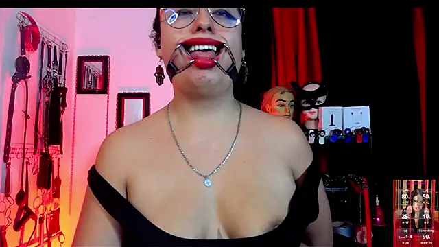 Fetishdoll_BDSM – live chatrum