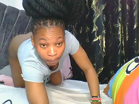 _Becky002's Live Chat Room
