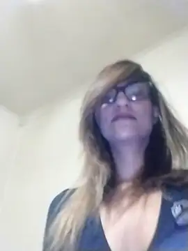 Chatroom en direct de karmicQueen669