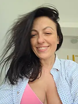 Risky_woman live-chat rom