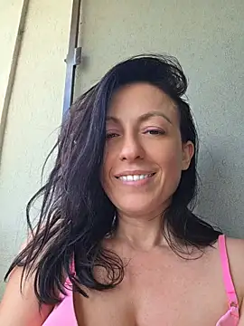 Chat soba uživo modela Risky_woman