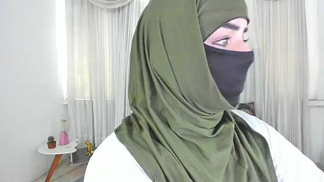 Pokój czatu na żywo – Uzra_hayed