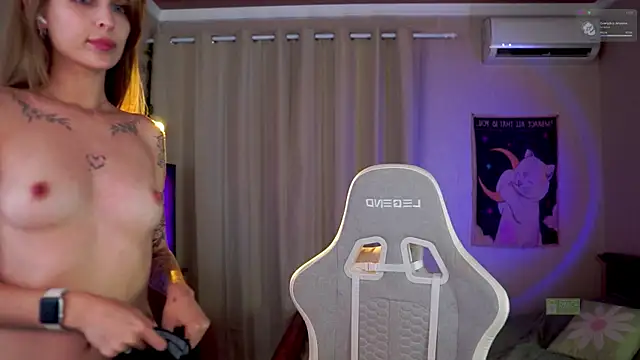 Sala de chat ao vivo de Kamila_icee