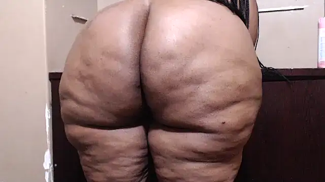 MIGHTYASSS – live chatrum