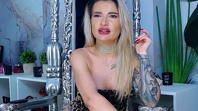NightshadeIris Cameră chat live