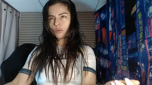 חדר צ'אט בשידור חי של rosse_2504