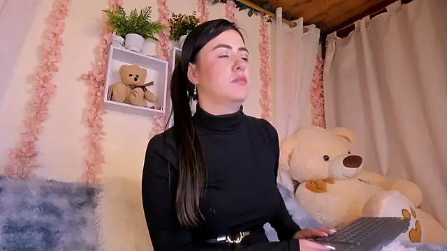 Živá chatovací místnost CamilaaRosseX