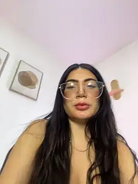Mia_222n Live chat-huone