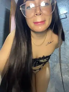 Sala de chat en directo de Mia_222