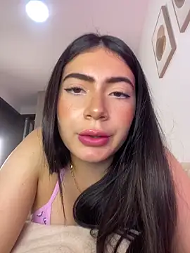 Mia_222 live-chat rom