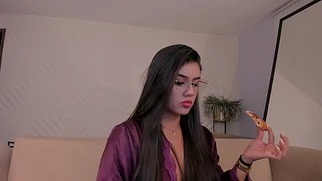 AngelicaVega live-chat rom