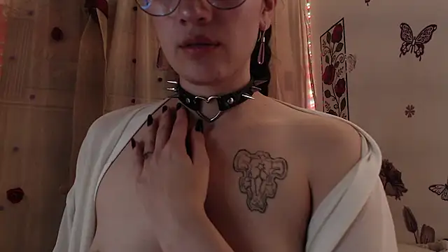 Tanya_WorldBondage Live chatroom