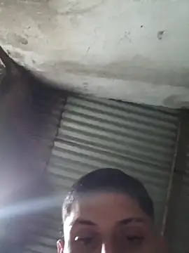 חדר צ'אט בשידור חי של Liancy