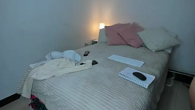 Violettaa__ Cameră chat live
