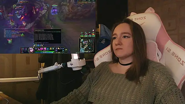 Živá chatovací místnost MoonlishSiren