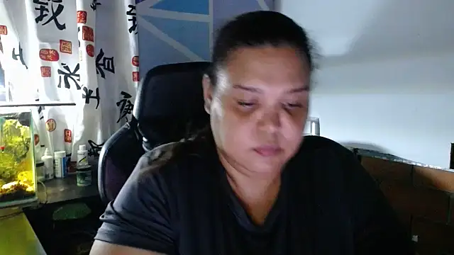 Sala de chat ao vivo de Sherlynn01