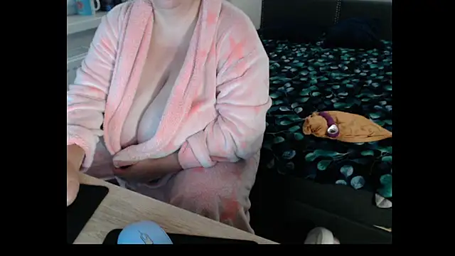 Sweetboobs Adlı Modelin Canlı Sohbet Odası