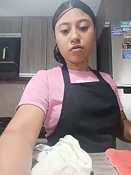 cloy_baby__'s Live Chat Room