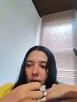 חדר צ'אט בשידור חי של Isabella_21x
