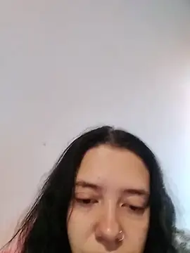Isabella_21x Adlı Modelin Canlı Sohbet Odası