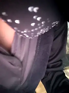 Chat soba uživo modela Noorkhatoon