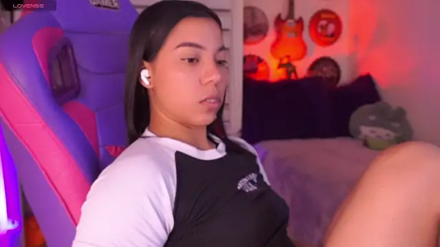 Živá chatovací místnost madelyn_rose_