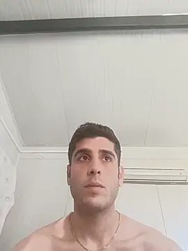 arenn1997 Adlı Modelin Canlı Sohbet Odası