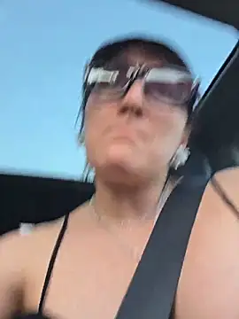 ZhenjaPoledance – live chatrum