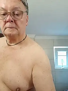 anderejj's Live Sex Cam Show