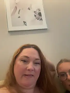 Tommy_Hilficker's Live Chat Room