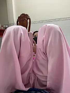 חדר צ'אט בשידור חי של ___Erin___