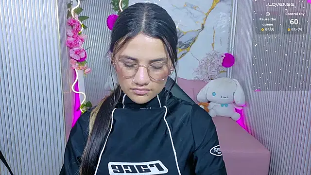 Chiara_tay – live chatrum