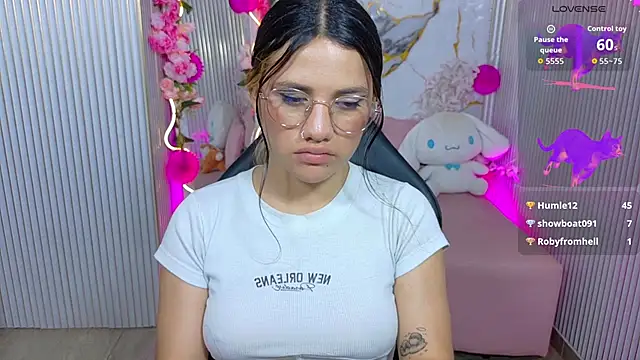 Sala de chat en directo de Chiara_tay
